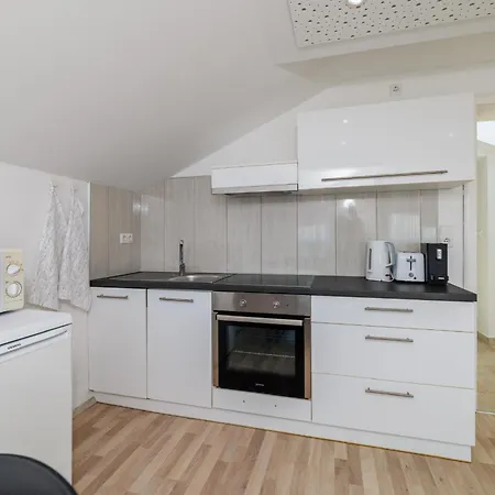 Katarina Apartament *