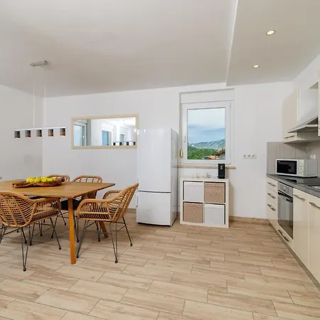 Katarina Apartment